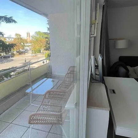 Modern Live And Work Convenient To Munich Messe Haar (Munich)